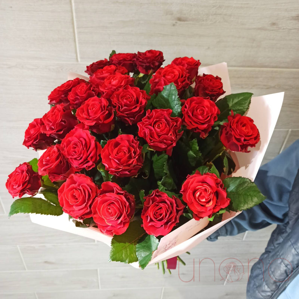 Abundant Rose Bouquet By Holidays