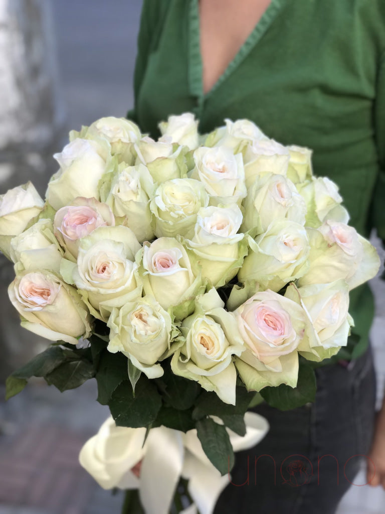 Abundant Rose Bouquet By Holidays