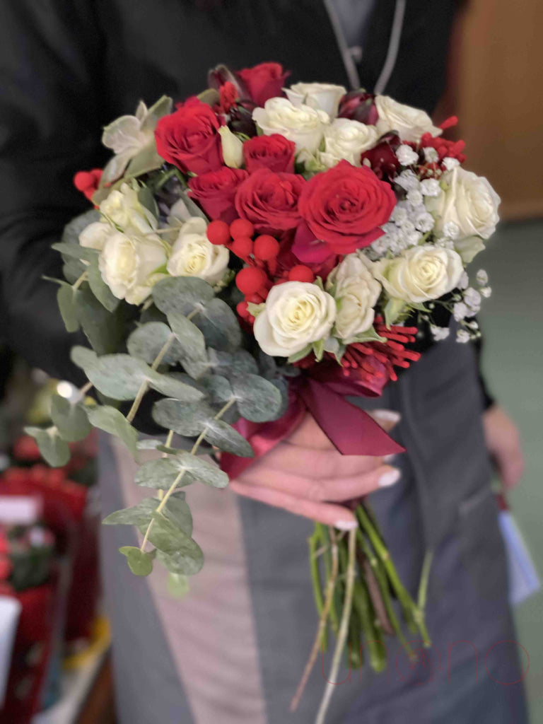 Christmas Favorite Bouquet Flowers