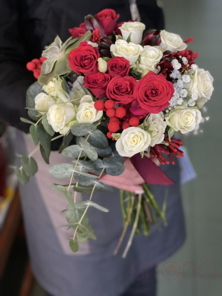 Christmas Favorite Bouquet Flowers