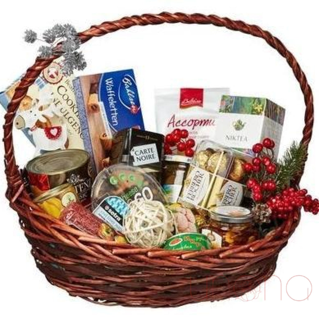 Christmas Feast Gift Basket | Ukraine Gift Delivery.