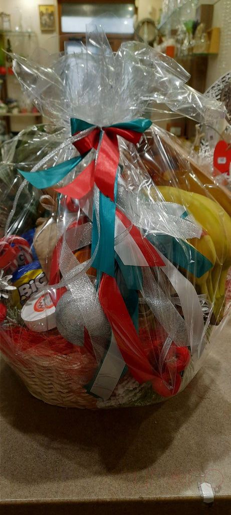 Christmas Gift Basket By Holidays