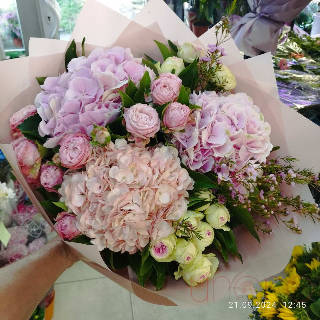 Elegance Bouquet Hydrangea