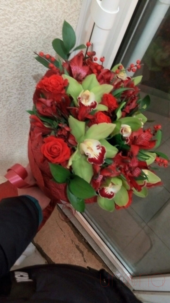 Exotic Orchids and Roses Bouquet | Ukraine Gift Delivery.