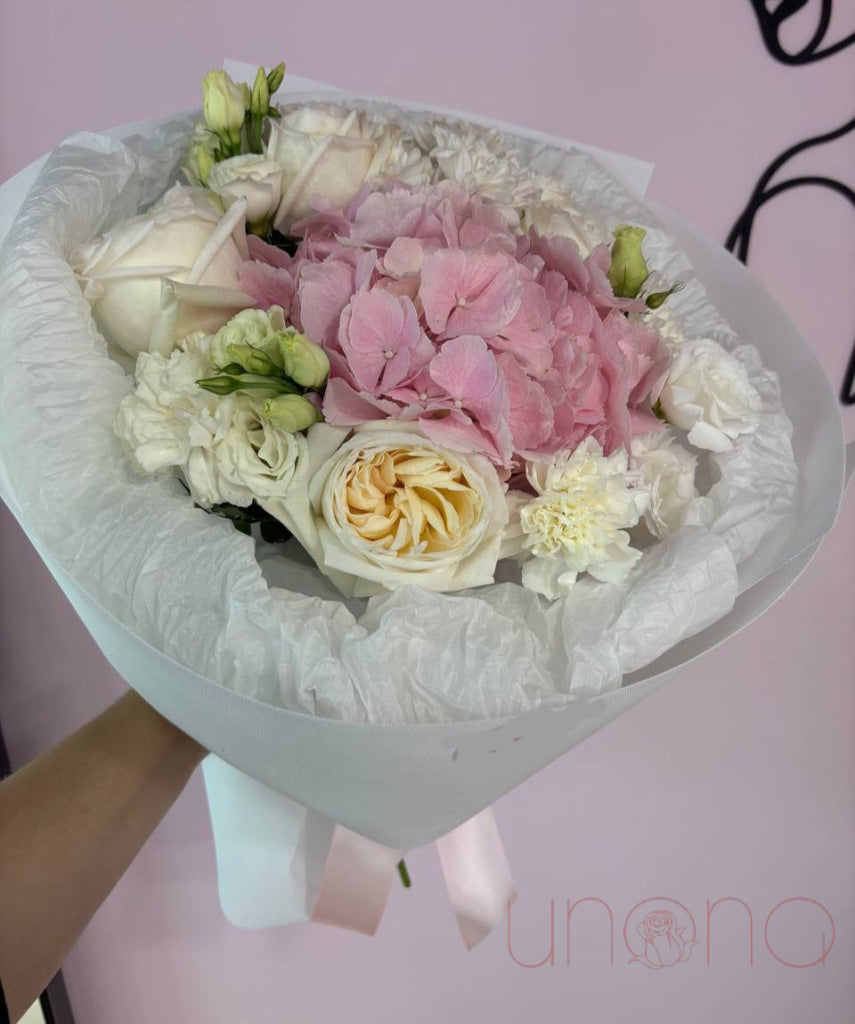 Flower Kiss Bouquet Flowers