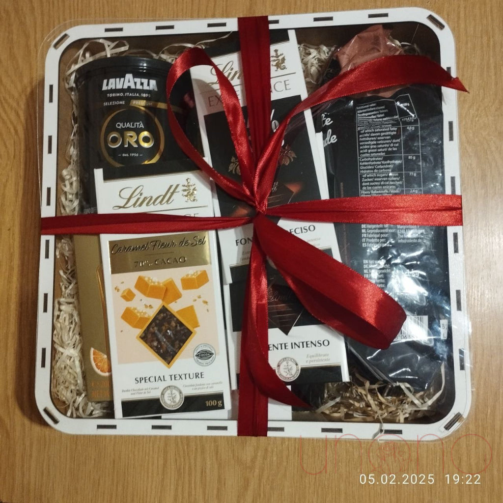 Gift Box For Gourmet Lovers Baskets