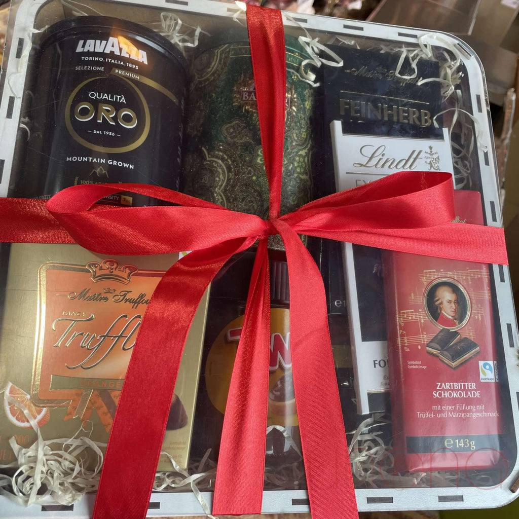 Gift Box for Gourmet Lovers Gift Baskets