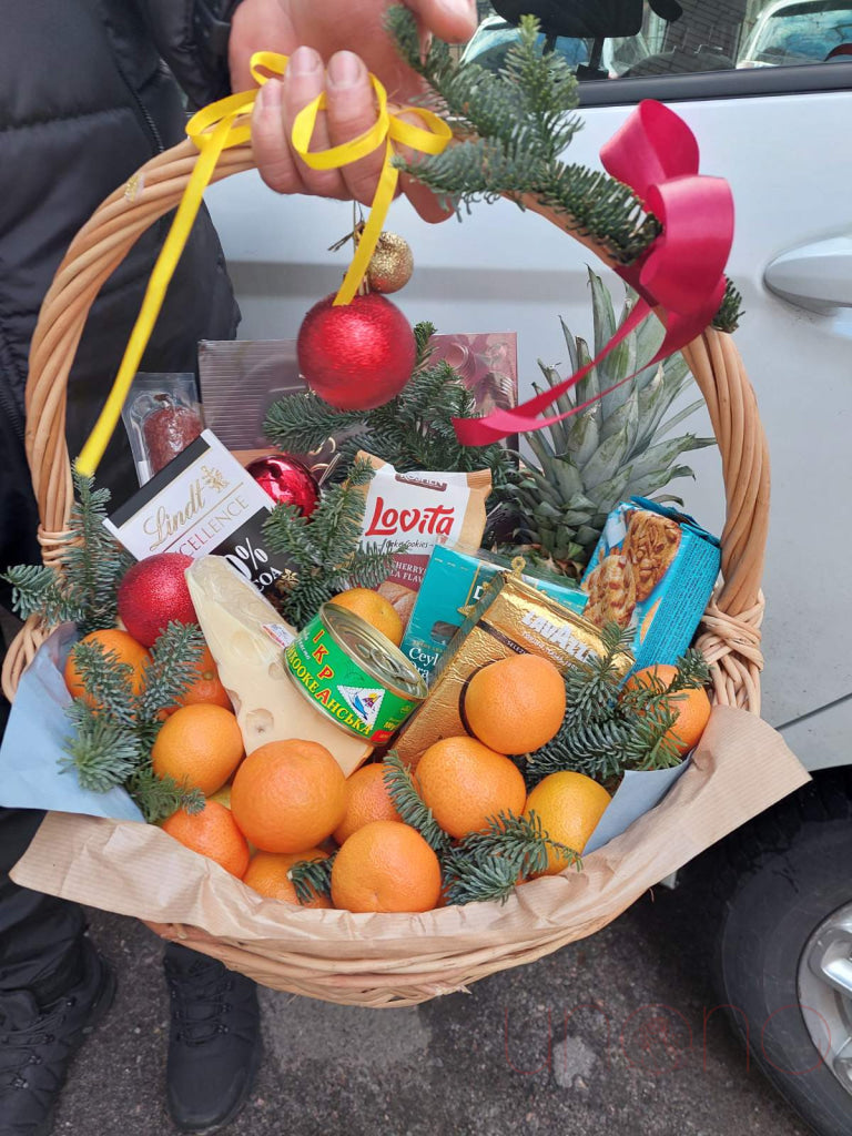 Happy Holidays Gift Basket By