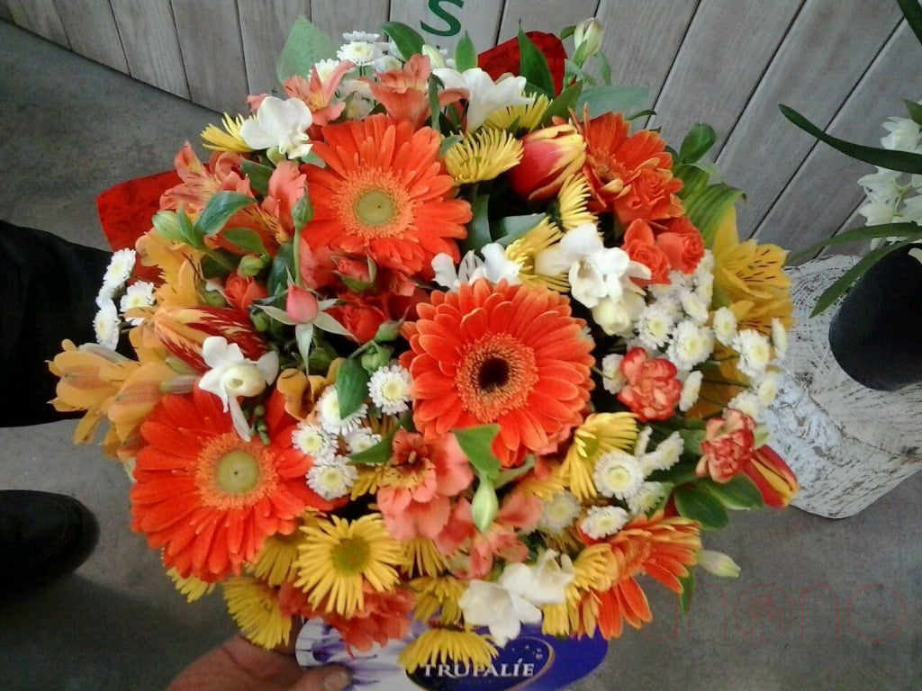 Magnificent Orange Bouquet | Ukraine Gift Delivery.