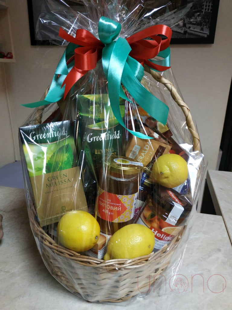 Our Heaven of Tea Basket | Ukraine Gift Delivery.