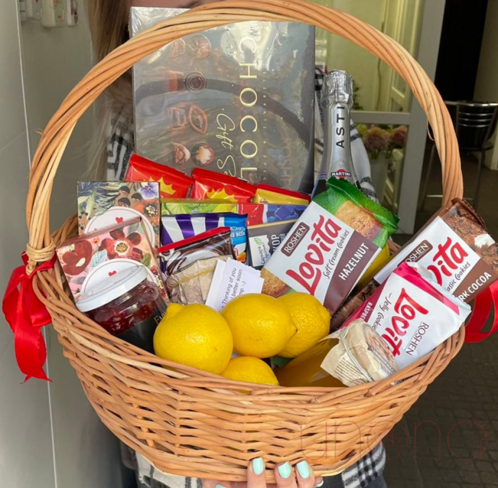 Our Heaven Of Tea Basket Easter