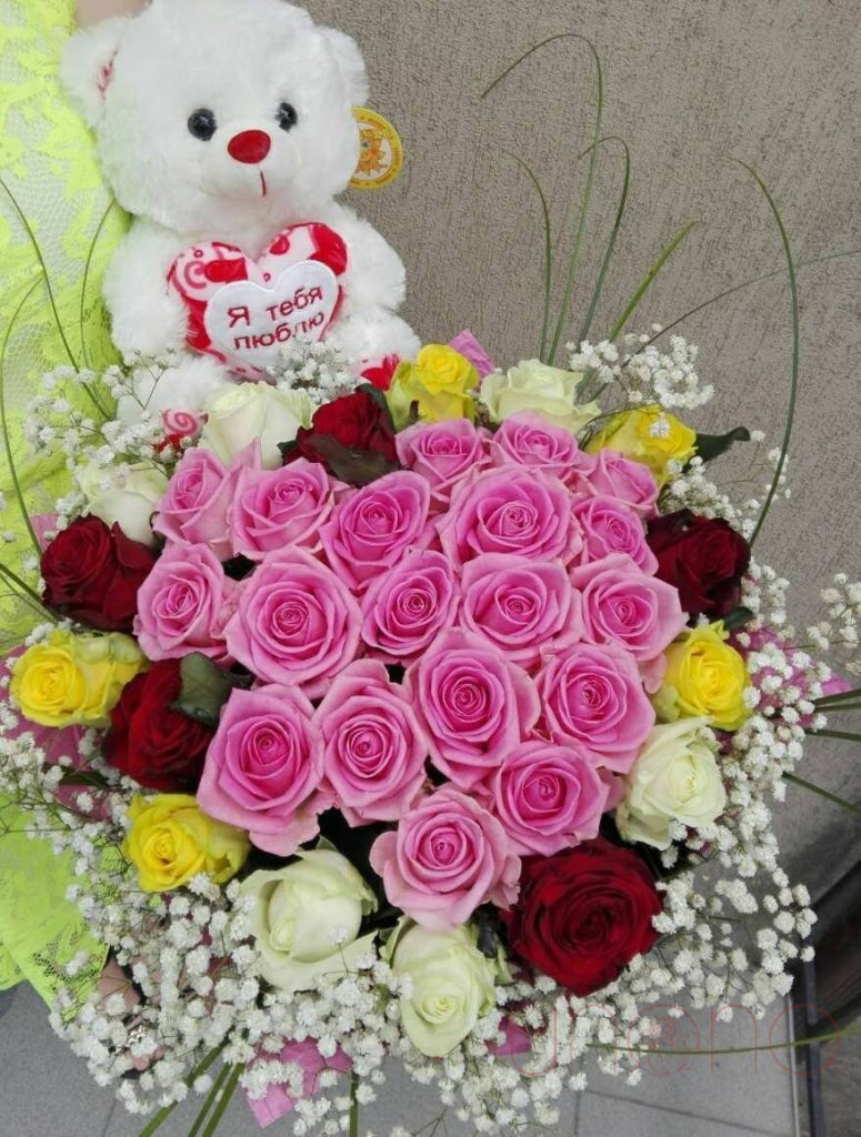 Passionate Heart Covered with Roses | Ukraine Gift Delivery.