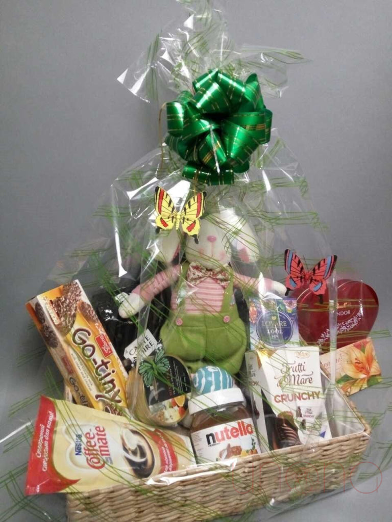 Spring Gift Basket | Ukraine Gift Delivery.