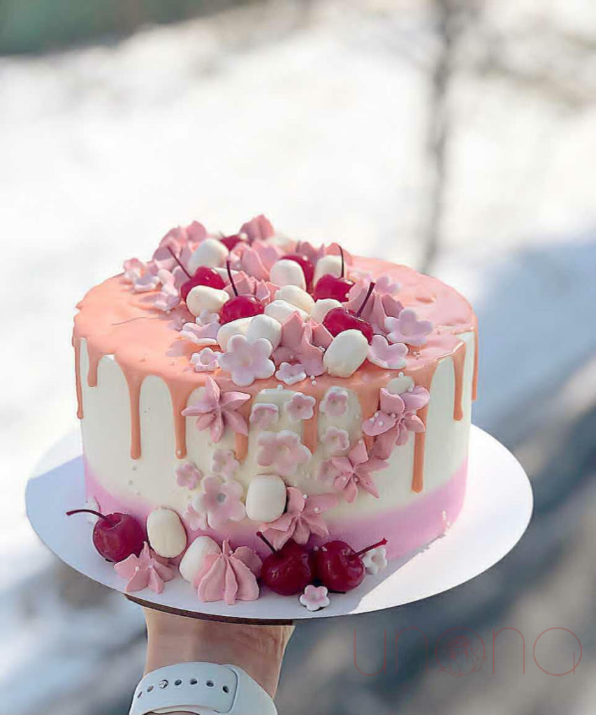 Strawberry Cake | Ukraine Gift Delivery.