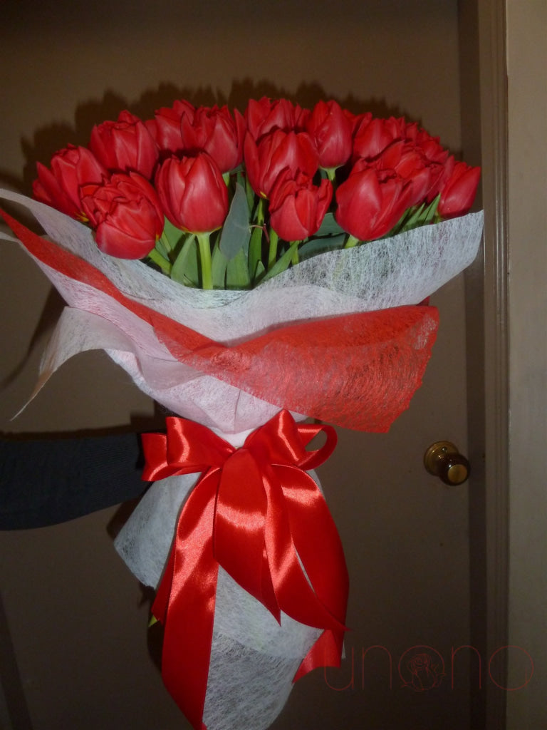 Tulip Abundance Bouquet | Ukraine Gift Delivery.