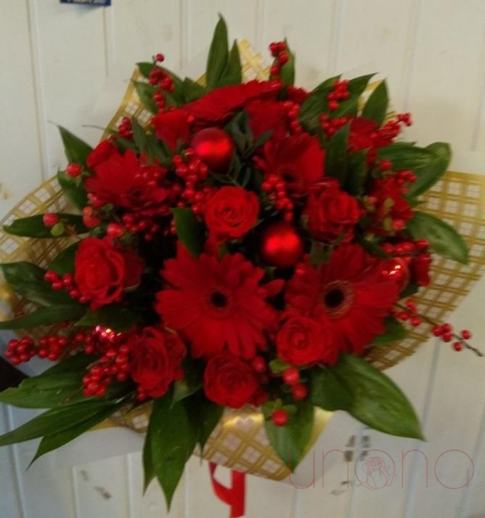 Vivid Red Christmas Bouquet | Ukraine Gift Delivery.