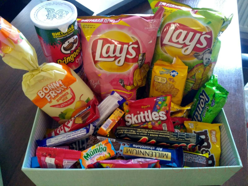 Yummy Snacks Box | Ukraine Gift Delivery.